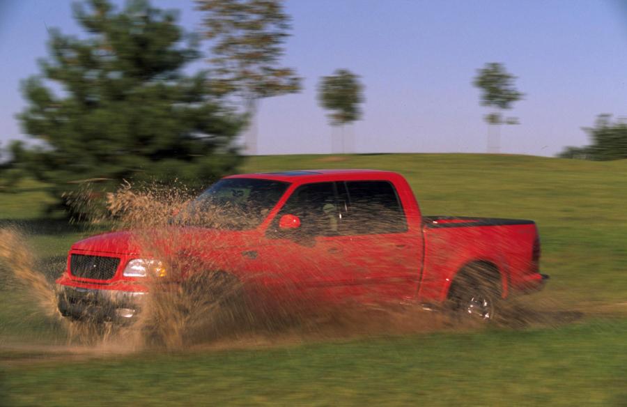  Ford F-150 SuperCrew Cab 2001 года  (фото 69 из 96)